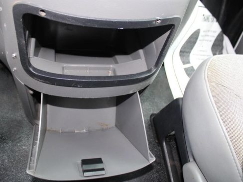 Used 2003 Ford E-350 and Econoline 350 XL RWD image 26