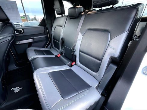 Used 2022 Ford Bronco Black Diamond image 25