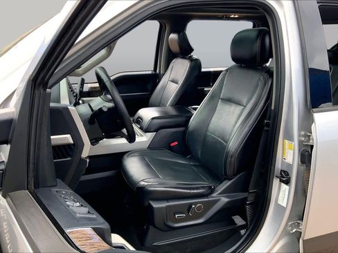 Used 2017 Ford F250 Lariat w/ Chrome Package AWD/4WD image 7