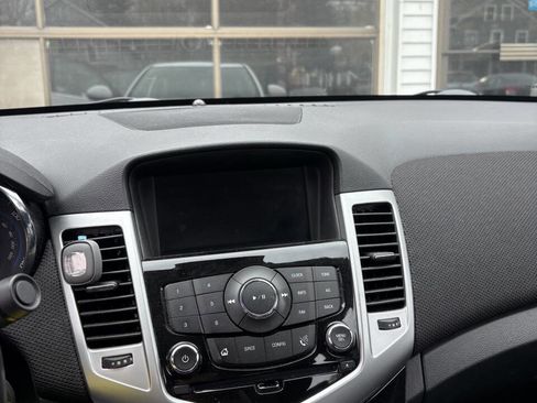 Used 2016 Chevrolet Cruze LT w/ Sun, Sound and Sport Package image 14