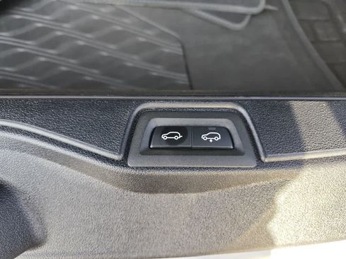 Used 2026 BMW X7 xDrive40i w/ M Sport Package AWD/4WD image 30