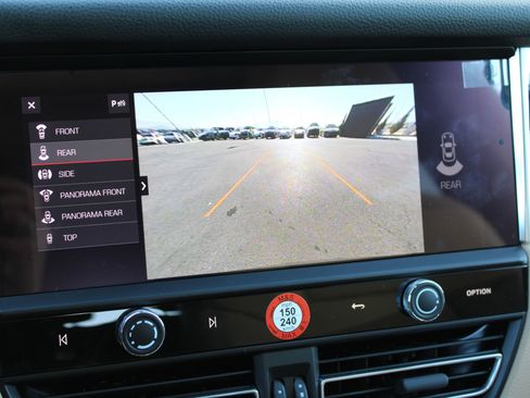 New 2026 Porsche Macan image 17