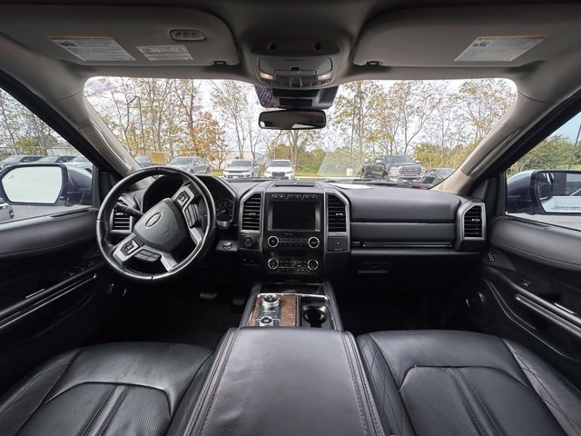 Used 2020 Ford Expedition Platinum AWD/4WD image 2