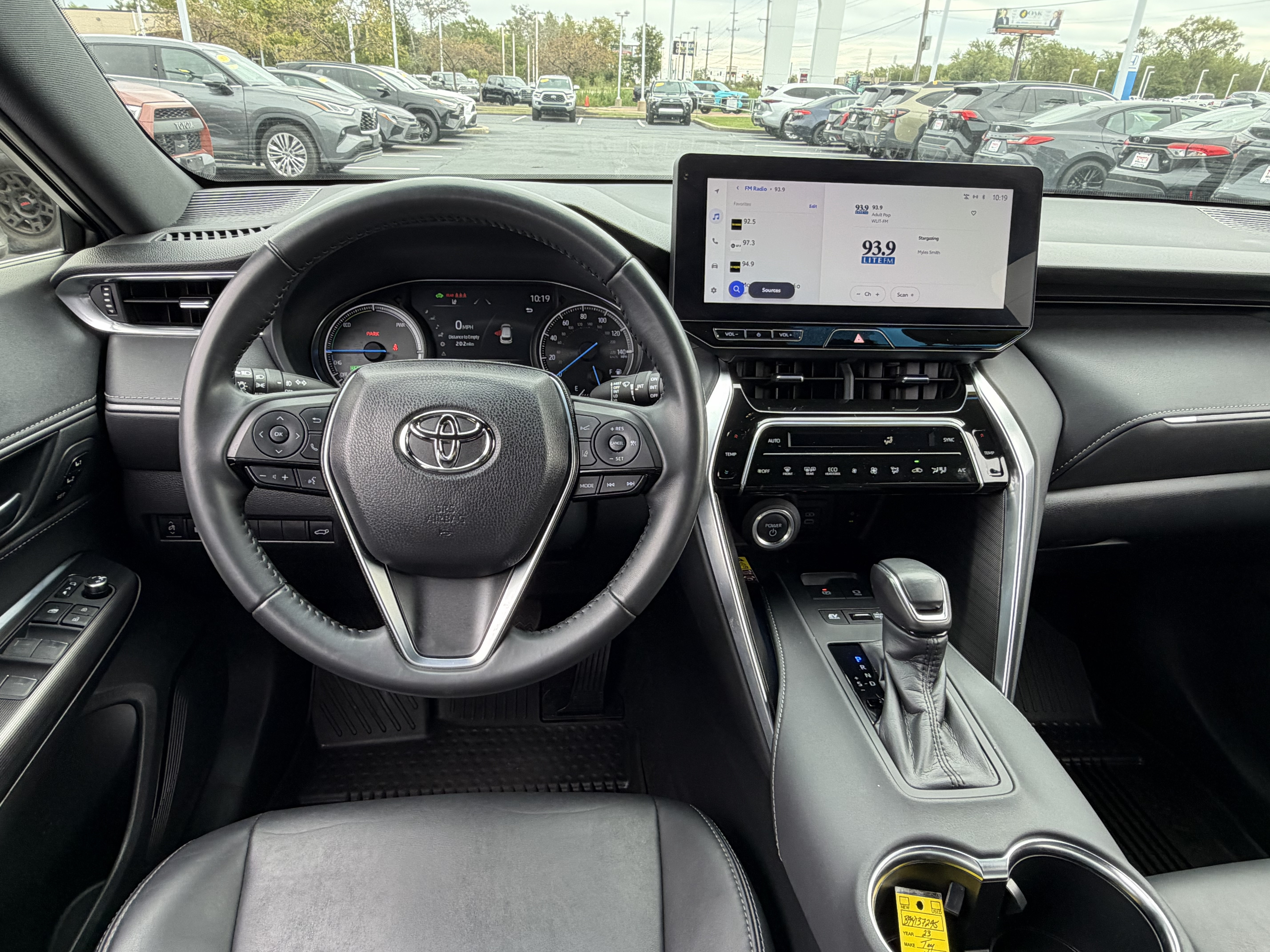 Used 2023 Toyota Venza Nightshade AWD/4WD image 15