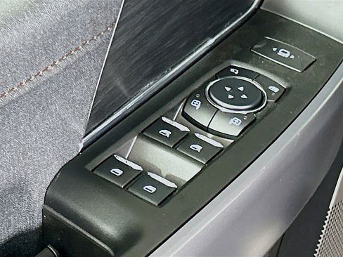 New 2025 Ford F150 Lariat w/ Equipment Group 502A High image 19