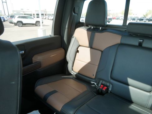 Used 2022 Chevrolet Silverado 3500 High Country w/ Z71 Off-Road Package AWD/4WD image 12