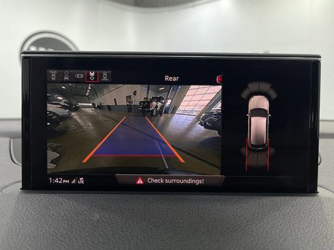 Used 2018 Audi Q7 3.0T Premium Plus w/ Premium Plus Package image 11