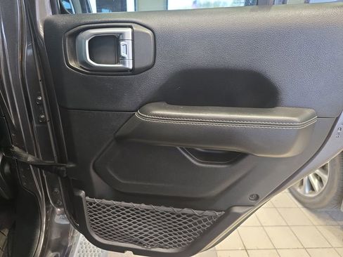 Used 2018 Jeep Wrangler Unlimited Sahara w/ LED Lighting Group image 17