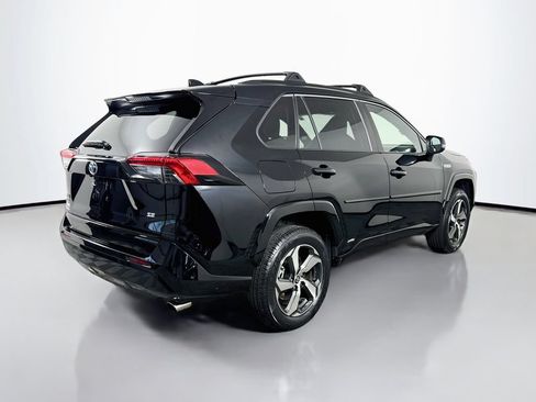 Used 2024 Toyota RAV4 SE w/ Weather & Moonroof Package AWD/4WD image 8