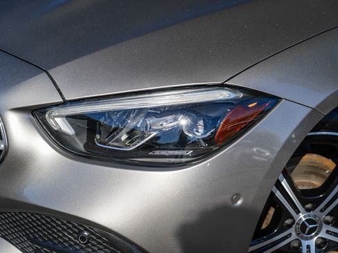 Used 2023 Mercedes-Benz C 300 Sedan image 2