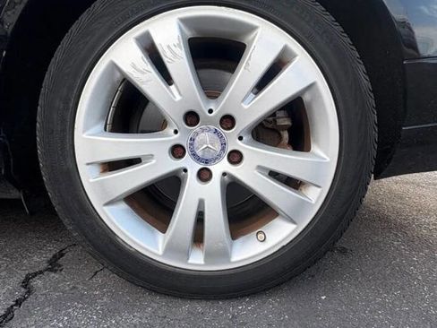 Used 2011 Mercedes-Benz C 300 Sedan image 18