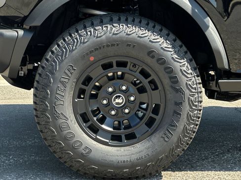 New 2026 Ford Bronco Badlands AWD/4WD image 26