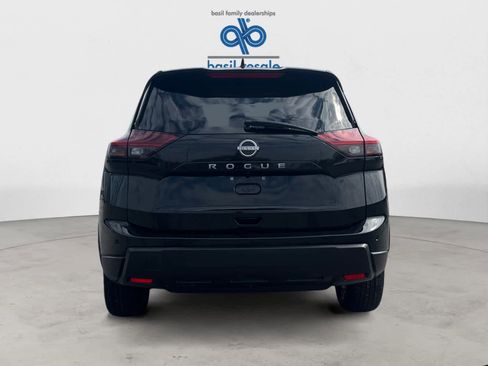 Used 2025 Nissan Rogue SV image 5