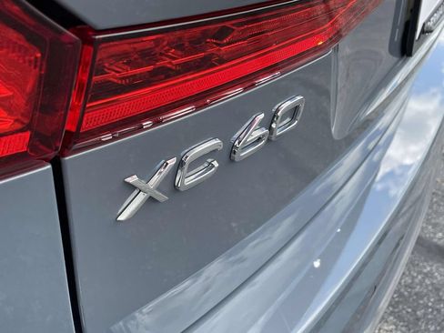 Used 2023 Volvo XC60 B5 Plus w/ Climate Package AWD/4WD image 8