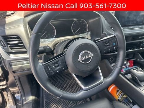 Certified 2023 Nissan Rogue SV w/ SV Premium B Package FWD image 13