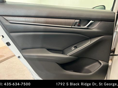 Used 2018 Honda Accord EX-L image 18