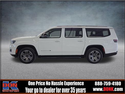 Used 2024 Jeep Wagoneer L Series II w/ Flexible Seating Group AWD/4WD image 5