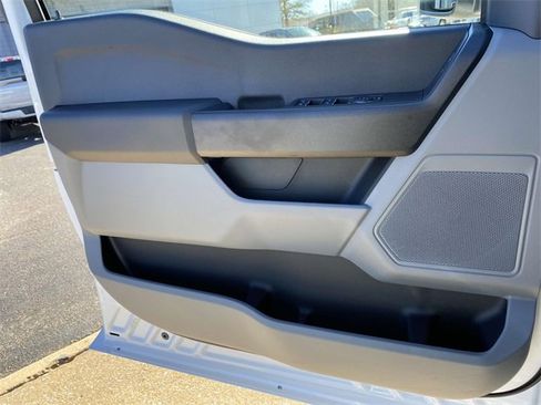 New 2025 Ford F550 4x4 Crew Cab Super Duty image 14