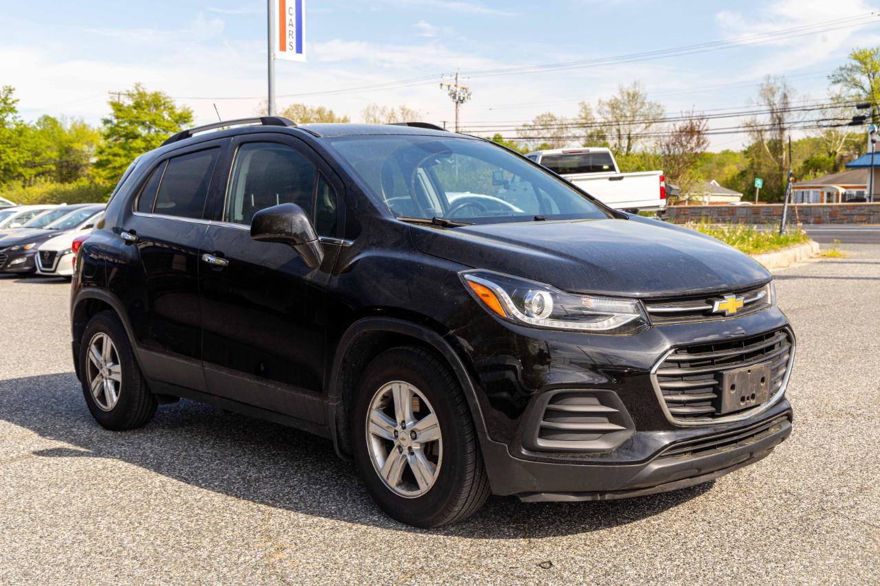 Used 2020 Chevrolet Trax LT w/ LT Convenience Package FWD image 8