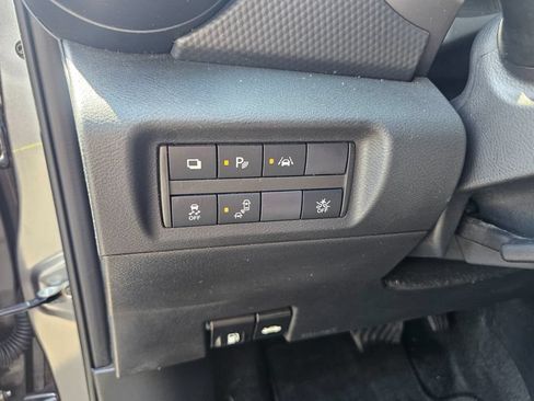 Used 2024 Nissan Kicks S FWD image 26