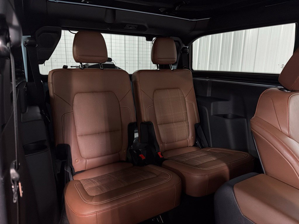 Used 2024 Ford Bronco Heritage Edition AWD/4WD image 17