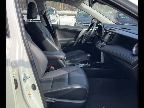 Used 2017 Toyota RAV4 Limited w/ Advanced Technology Package image 10