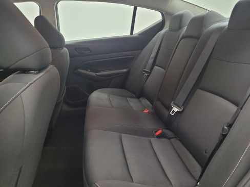 Used 2023 Nissan Altima 2.5 SV FWD image 18