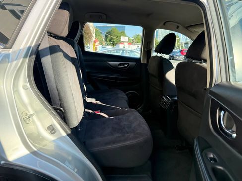 Used 2015 Nissan Rogue S AWD/4WD image 28
