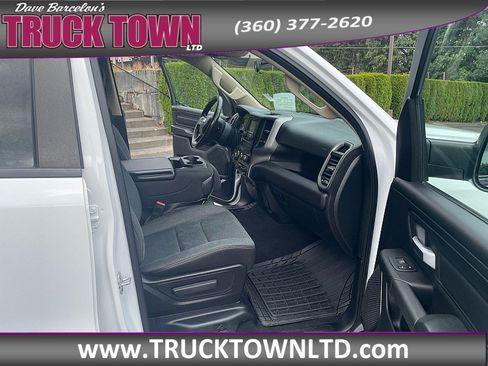 Used 2019 RAM 1500 Tradesman w/ SXT Appearance Group AWD/4WD image 12