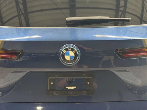 Used 2022 BMW iX xDrive50 w/ Convenience Package AWD/4WD image 11