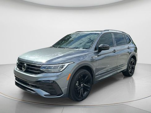Certified 2024 Volkswagen Tiguan SE R-Line FWD image 1