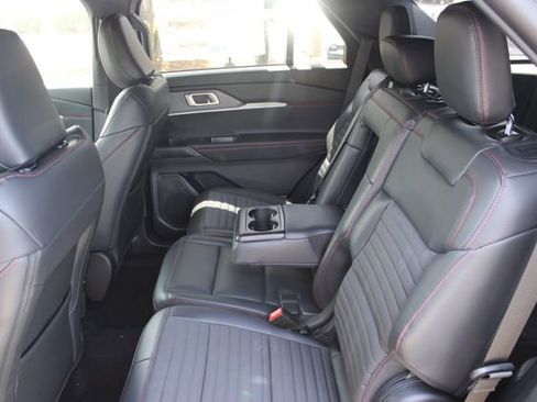 New 2026 Ford Explorer ST-Line RWD image 9