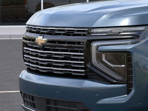 New 2026 Chevrolet Suburban High Country w/ Sun And Tow Package AWD/4WD image 14