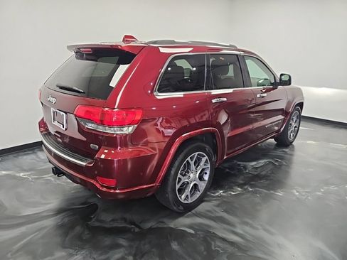 Used 2019 Jeep Grand Cherokee Overland AWD/4WD image 23