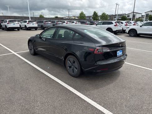 Used 2022 Tesla Model 3 Long Range AWD/4WD image 3