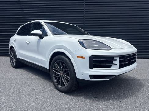 New 2026 Porsche Cayenne AWD/4WD image 6
