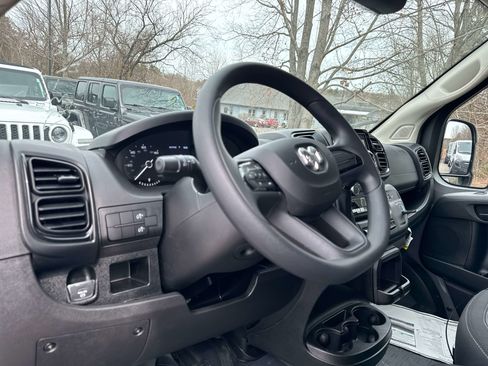 New 2026 RAM ProMaster 2500 FWD image 9
