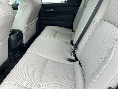 Used 2024 Toyota Tacoma Limited AWD/4WD image 15