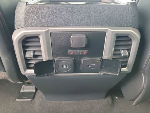 Used 2022 Ford F450 Platinum w/ FX4 Off-Road Package image 12