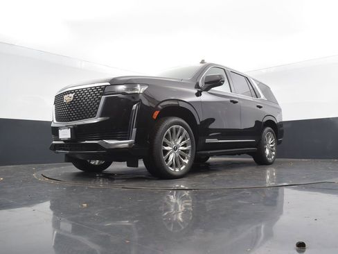 Used 2021 Cadillac Escalade Premium Luxury image 53