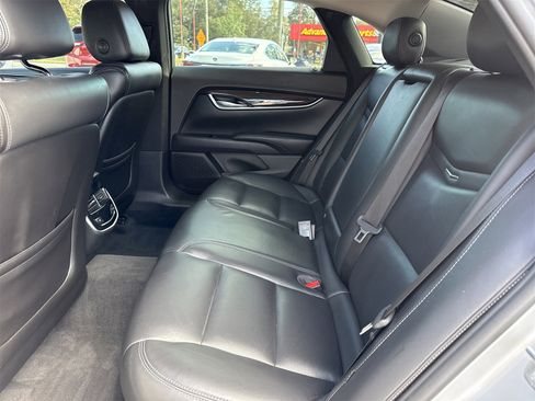 Used 2017 Cadillac XTS Luxury image 11