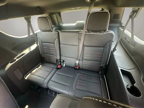 Used 2025 GMC Yukon XL AT4 Ultimate AWD/4WD image 36