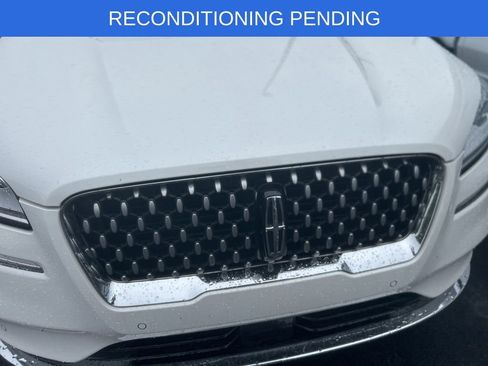 Used 2020 Lincoln Corsair Reserve w/ Equipment Group 201A FWD image 4