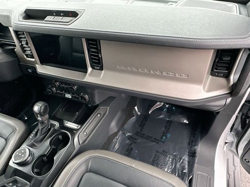 New 2025 Ford Bronco Outer Banks image 36