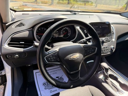 Used 2024 Chevrolet Malibu LT w/ Sport Edition image 16