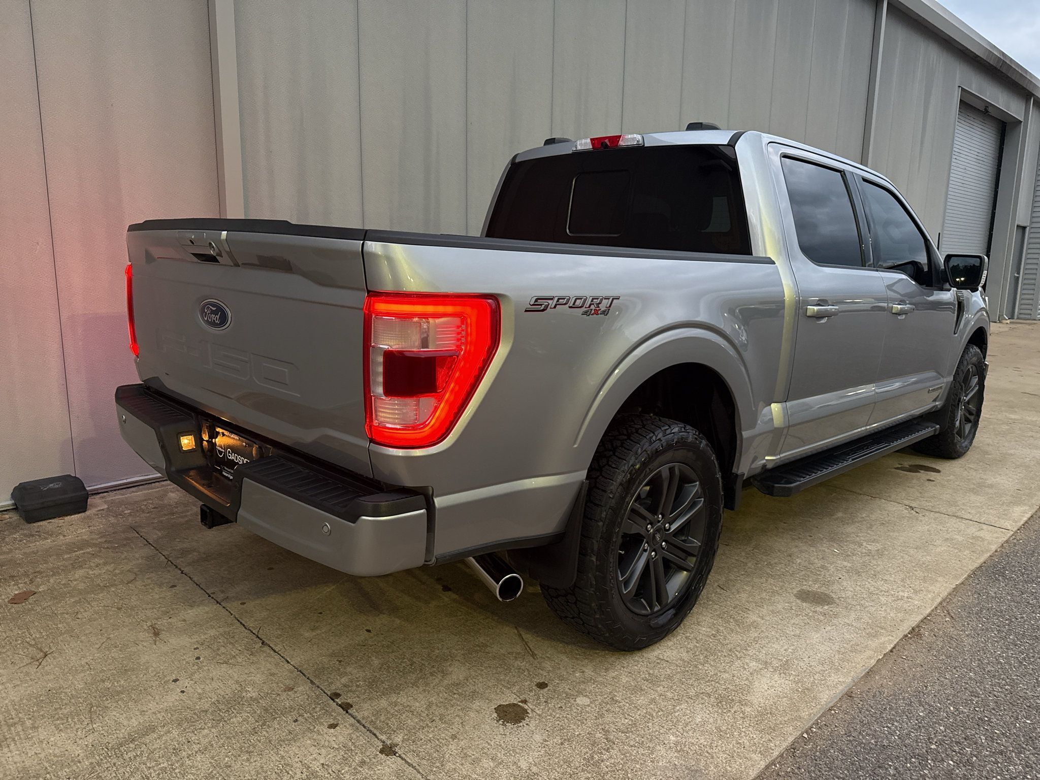 Used 2022 Ford F150 Lariat AWD/4WD image 4