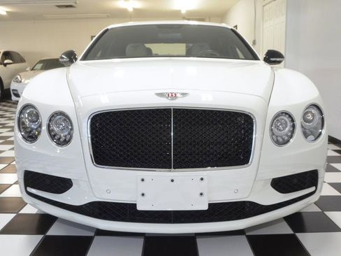 Used 2017 Bentley Flying Spur S V8 image 4