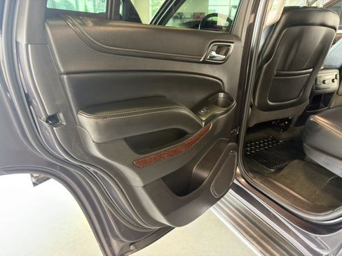 Used 2015 GMC Yukon SLE RWD image 18