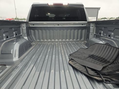 Used 2023 Chevrolet Silverado 1500 LT AWD/4WD image 14
