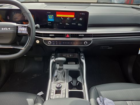 New 2026 Kia Sorento S w/ S Panoramic Sunroof Package FWD image 11